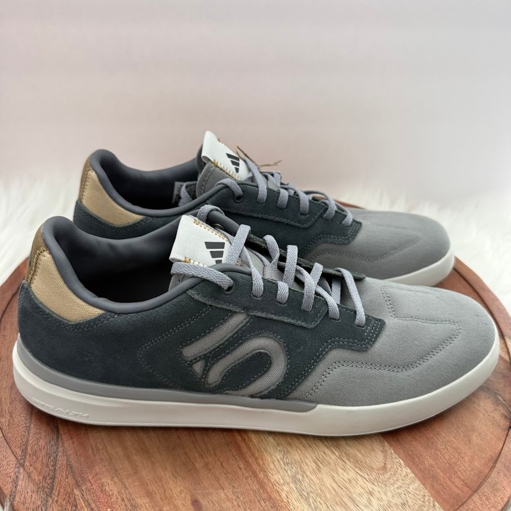 Adidas Five Ten Sleuth Mountain Bike Shoes Mens 11 Grey Canvas Suede IG0367 NEW